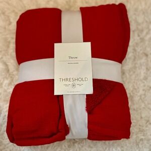 Threshold Red‎ Throw Blanket 50x60 Reversible Faux Shearling Ribbed Textured New